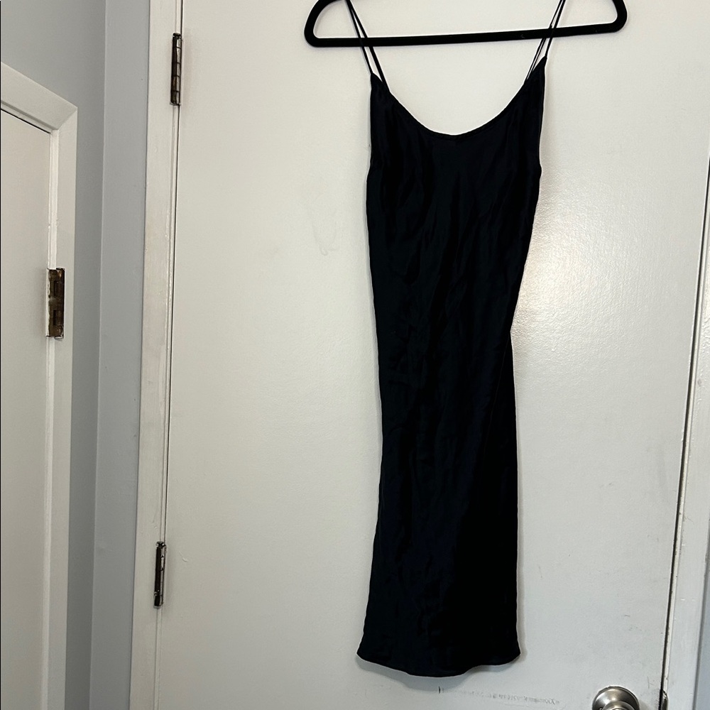 Victoria Secret Elegant Spaghetti Strap Black Silk Slip Dress Size M